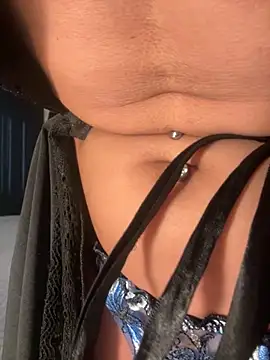 AliceStone19 online show from 09.30.25