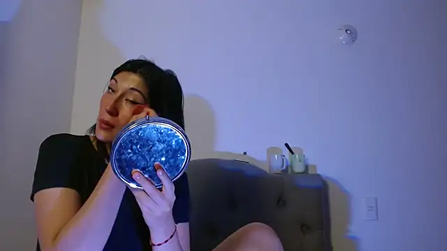 Red-moon1 online show from 02.11.25