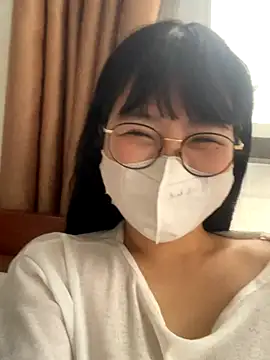 Onee-Chew online show from 12.18.25