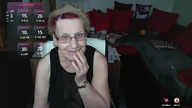 HeisseomaOriginal online show from 10.10.25