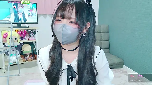 Snapshot of -M_Hinano_ chatting on 06.15.26 -M Hinano online show from 06.15.26