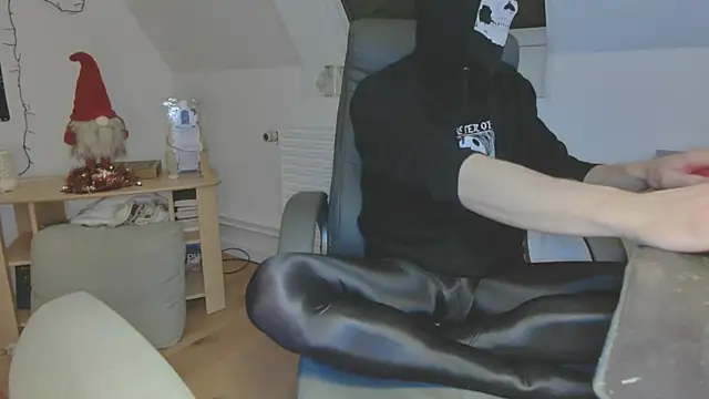 Nyl0nnickb0y online show from 01.11.26