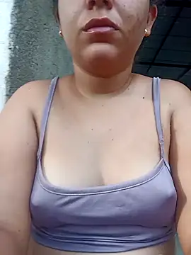 ValeriaSantos- online show from 01.04.25