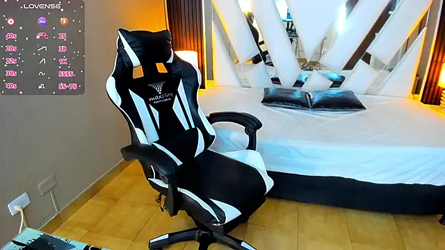 Linda4Petite online show from 10.04.25