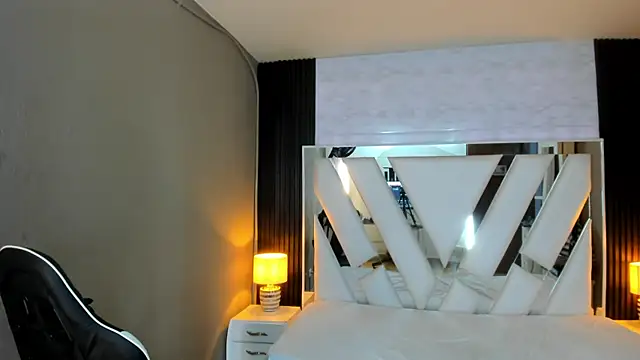 Linda4Petite online show from 05.11.26