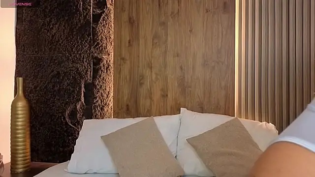 Snapshot of abby_miller26 chatting on 11.29.25 abby miller26 online show from 11.29.25