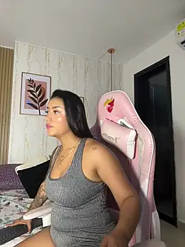 Snapshot of CameronCollins_ chatting on 03.11.25 CameronCollins online show from 03.11.25