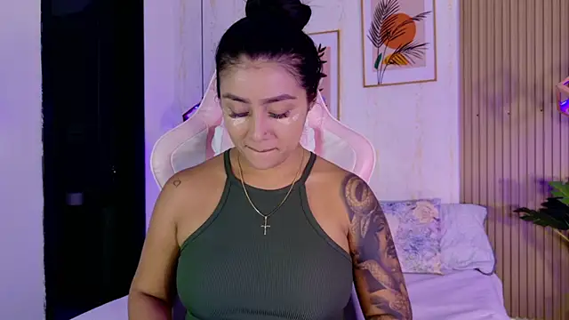 CameronCollins  online show from 02.04.26