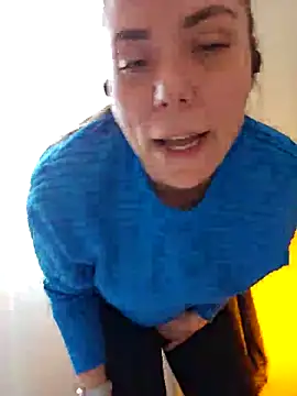 Ellie-L-Elizabeth online show from 02.27.25