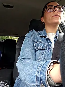 Ellie-L-Elizabeth online show from 09.25.25