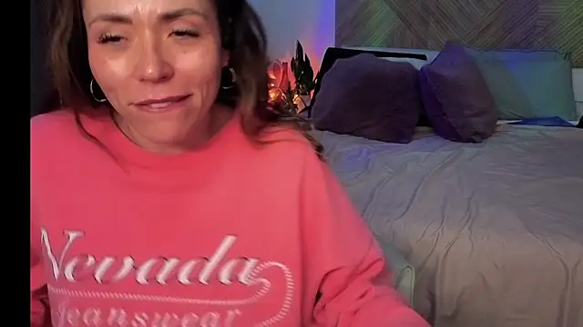 Ellie-L-Elizabeth online show from 05.17.26