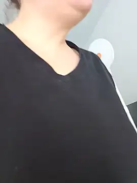 Ellie-L-Elizabeth online show from 05.22.26