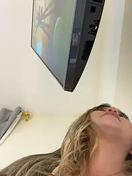 lunablossom  online show from 12.20.24