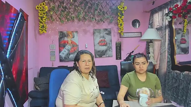 Snapshot of lesbiancuple chatting on 04.20.26 lesbiancuple online show from 04.20.26