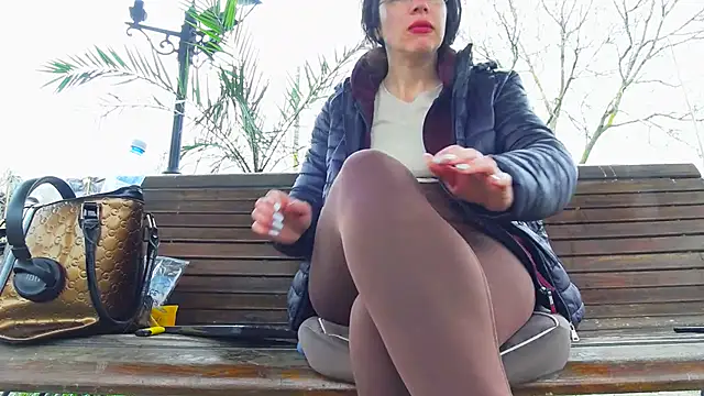 Snapshot of SquirtyMellissaLabia chatting on 03.29.26 SquirtyMellissaLabia online show from 03.29.26