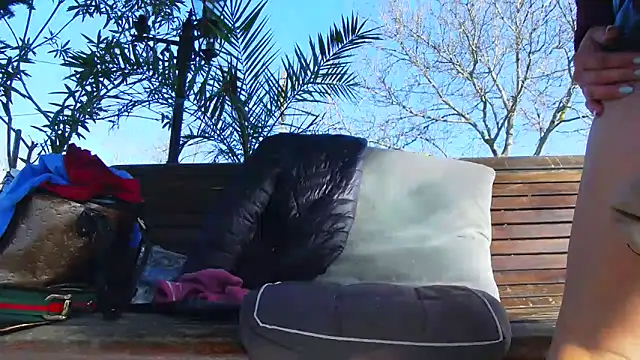 Snapshot of SquirtyMellissaLabia chatting on 04.07.26 SquirtyMellissaLabia online show from 04.07.26