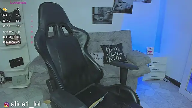 Snapshot of candy_alicee chatting on 12.03.25 candy alicee online show from 12.03.25