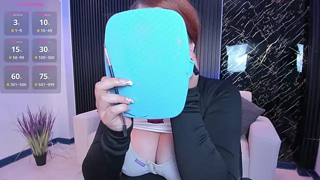 kimbrownn online show from 09.10.25