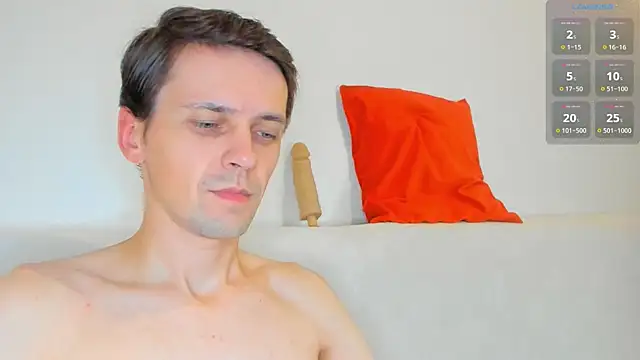 Snapshot of Jasper_Sun chatting on 10.08.25 Jasper Sun online show from 10.08.25