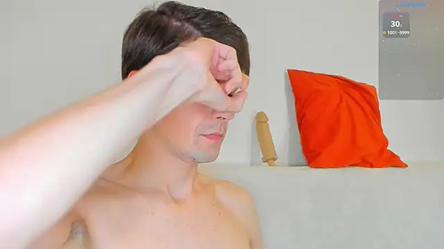 Snapshot of Jasper_Sun chatting on 10.22.25 Jasper Sun online show from 10.22.25