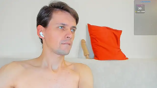 Snapshot of Jasper_Sun chatting on 10.23.25 Jasper Sun online show from 10.23.25