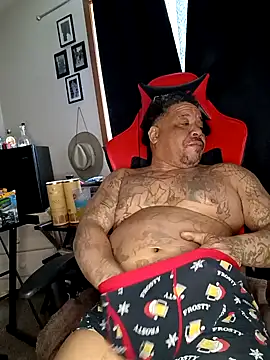 yellowwetfox online show from 01.01.25