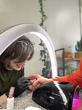 Snapshot of annablisss chatting on 02.18.25 annablisss online show from 02.18.25