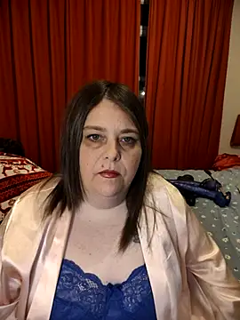 HouseWifeWhore Milf online show from 05.13.26