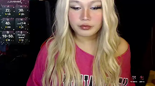 Snapshot of stacey_wills44 chatting on 03.04.25 stacey wills44 online show from 03.04.25