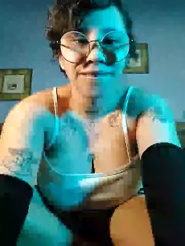 Snapshot of Lilmuh_ chatting on 12.12.24 Lilmuh online show from 12.12.24