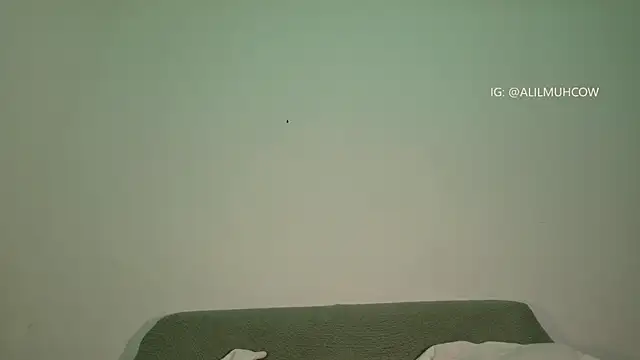 Snapshot of Lilmuh_ chatting on 10.10.25 Lilmuh online show from 10.10.25