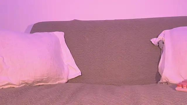 Snapshot of Lilmuh_ chatting on 10.29.25 Lilmuh online show from 10.29.25