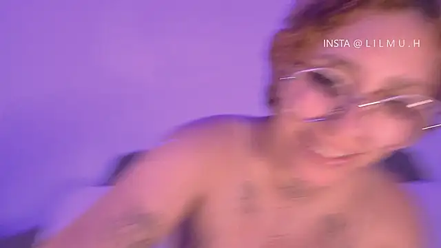 Snapshot of Lilmuh_ chatting on 10.31.25 Lilmuh online show from 10.31.25