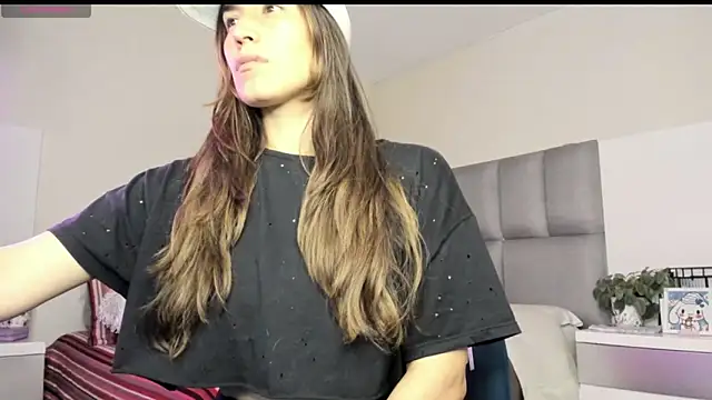 Charlotte7-7 online show from 09.23.25