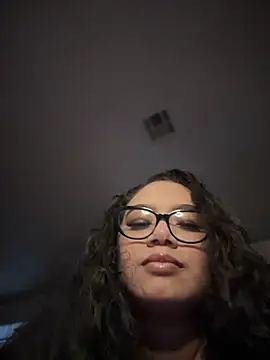 Snapshot of CarmelaAnthony chatting on 01.05.25 CarmelaAnthony online show from 01.05.25