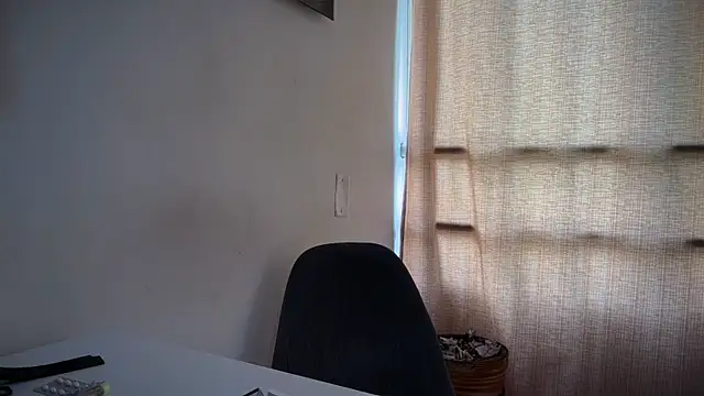 Snapshot of romeolovedark chatting on 04.20.26 romeolovedark online show from 04.20.26
