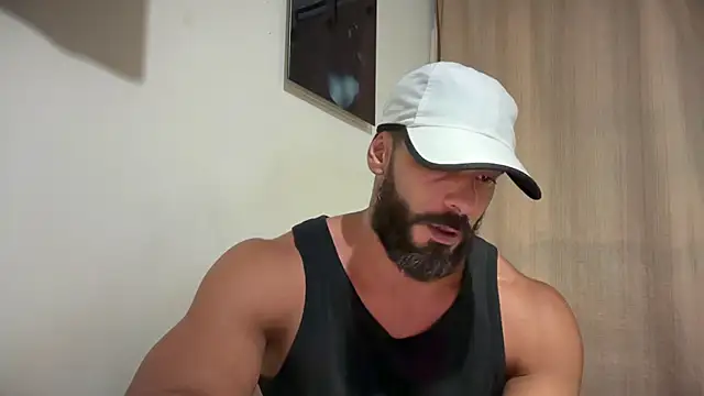 Snapshot of romeolovedark chatting on 05.15.26 romeolovedark online show from 05.15.26