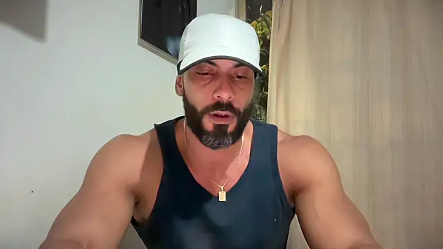 Snapshot of romeolovedark chatting on 05.21.26 romeolovedark online show from 05.21.26
