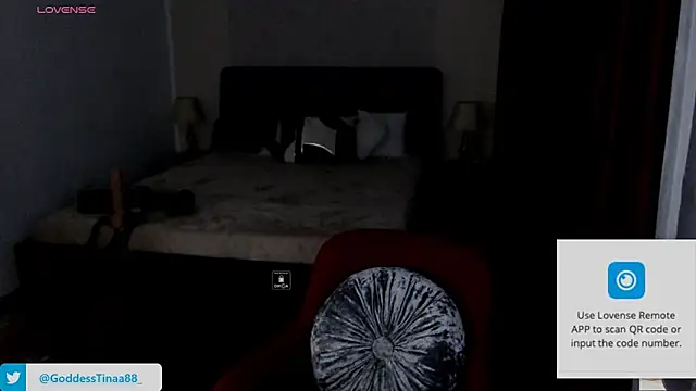 Snapshot of Goddess_Tina chatting on 02.01.26 Goddess Tina online show from 02.01.26