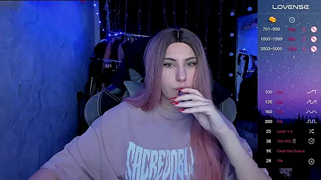 Snapshot of dj_eban_ chatting on 12.15.24 dj eban online show from 12.15.24