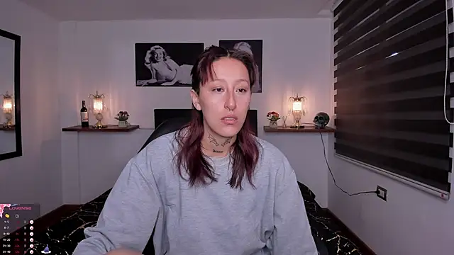 Mariana Joness online show from 10.11.25