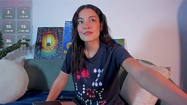 TIFFANYRUSSO online show from 10.24.25