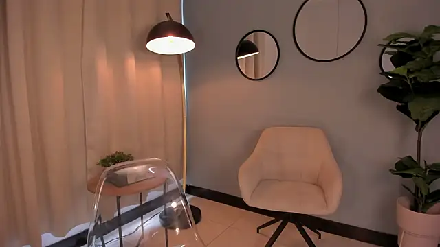 LiaPearce online show from 12.02.24