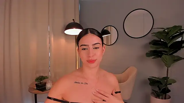 LiaPearce online show from 01.13.25