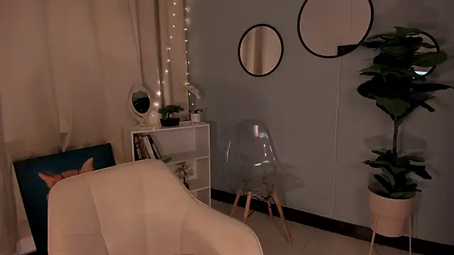 LiaPearce online show from 09.25.25