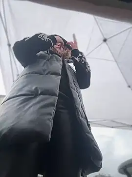 DaisyVibesss online show from 03.01.25