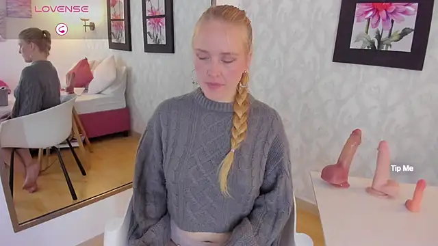 Snapshot of EmilySumer chatting on 02.23.25 EmilySumer online show from 02.23.25