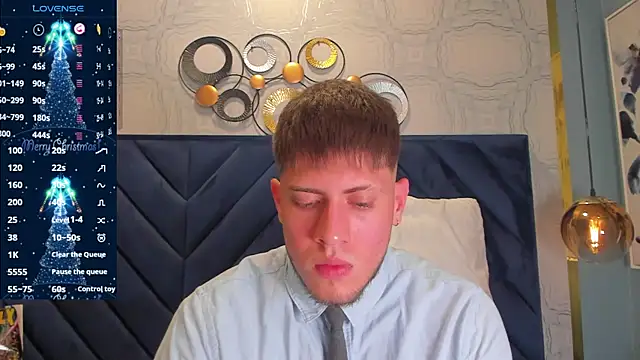 Snapshot of SebastianMaximoff chatting on 12.29.24 SebastianMaximoff online show from 12.29.24