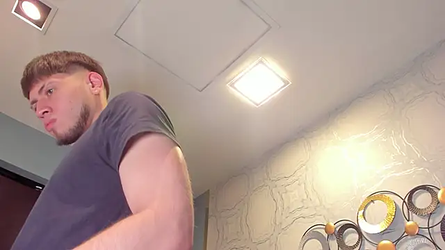 Snapshot of SebastianMaximoff chatting on 09.12.25 SebastianMaximoff online show from 09.12.25