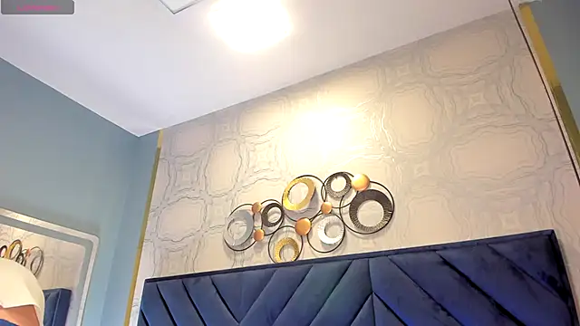 Snapshot of SebastianMaximoff chatting on 09.17.25 SebastianMaximoff online show from 09.17.25